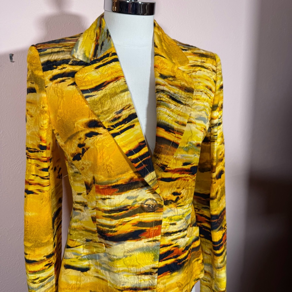 Vintage 1990’s Y2K Escada Espana Yellow Tiger Striped Fantasy silk Fitted Blazer